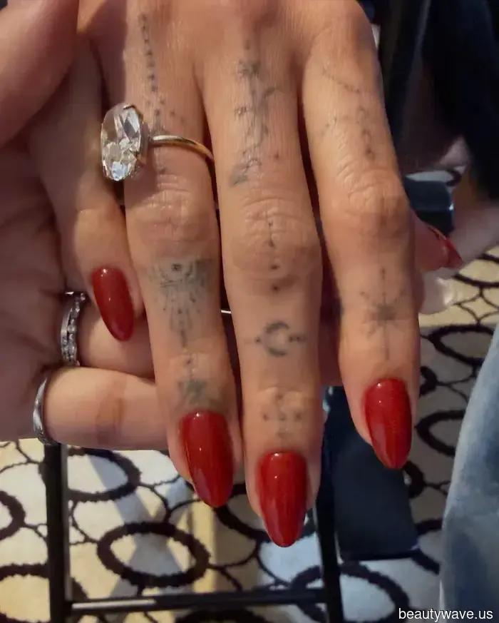 From Margot Robbie to Zoë Kravitz, here are the Nail Polish Colors Celebrities Really Use.