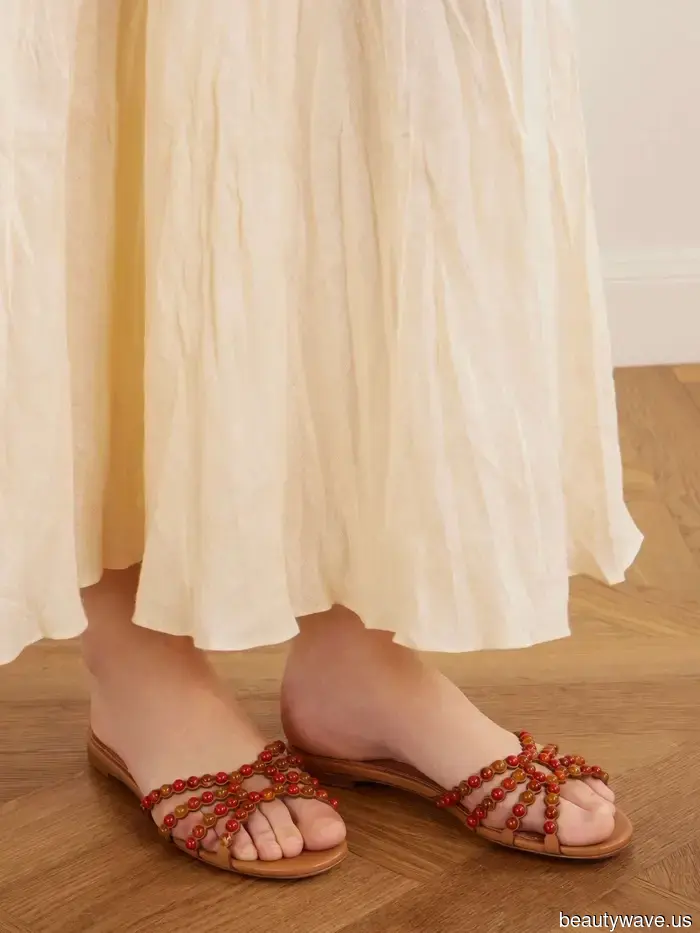 Apologies, Birkenstocks—Here are the 5 Stylish Shoe Trends European Women Will Embrace This Summer.