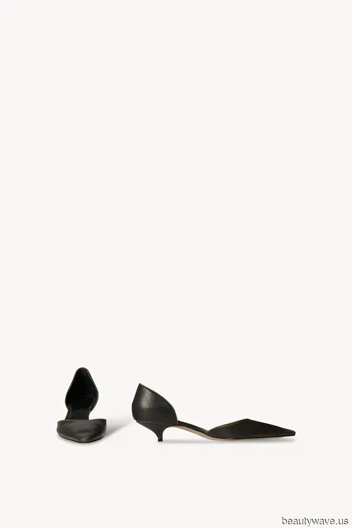 New The Row Alert! Here are the Early Autumn Bags and Shoes That Are About to Cause a Stir.