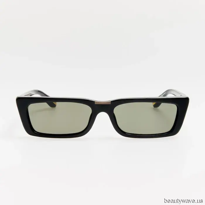 Timeless First, Trending Later—5 Classic Looks Fashion Editors Are Saving for 2026