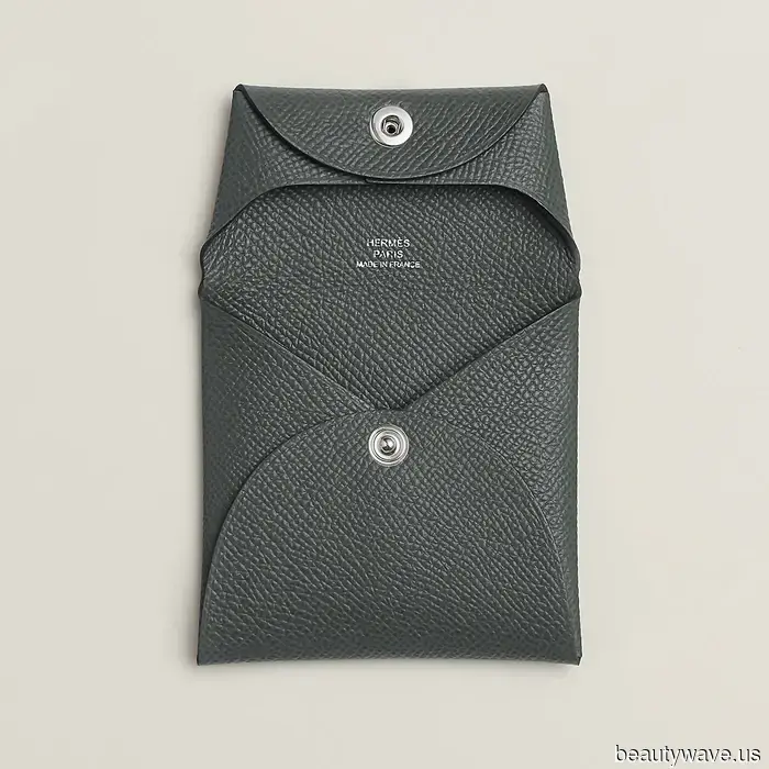 What a 33-Year-Old Mother and Fashion Editor Wishes for This Holiday Season