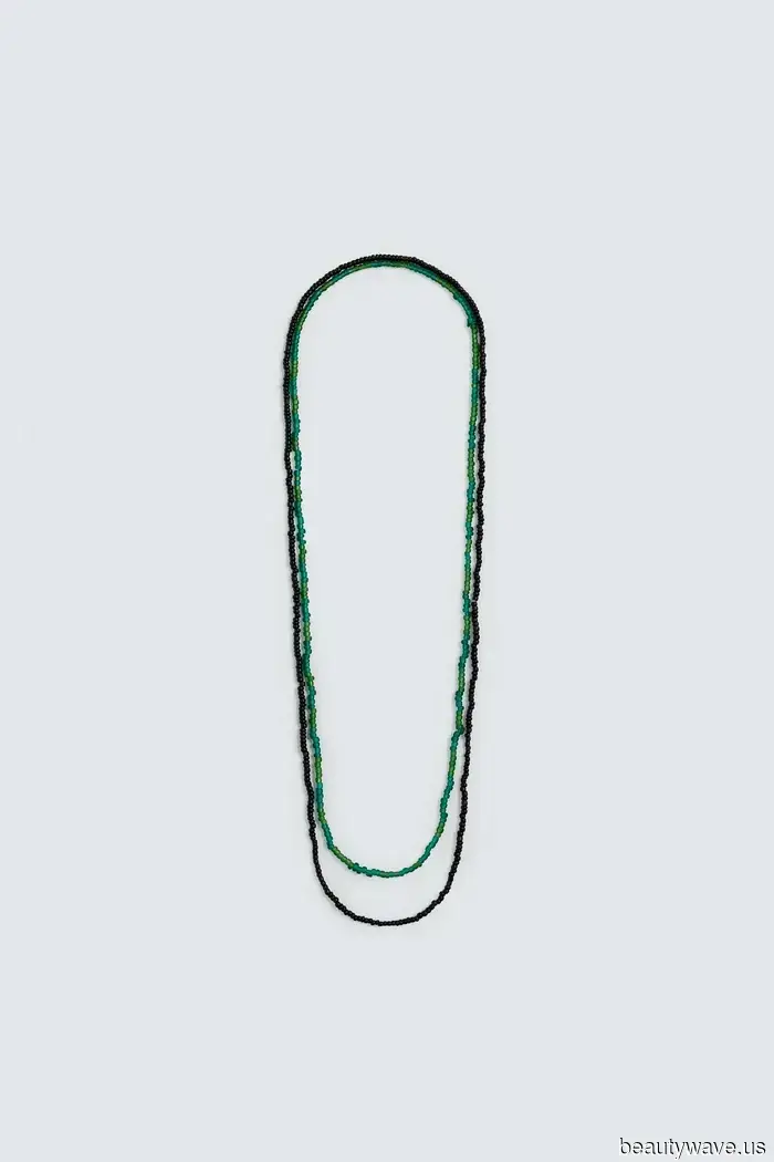 The new Aaron Levine x Zara collection has just launched—21 items that appear stylish and modern.