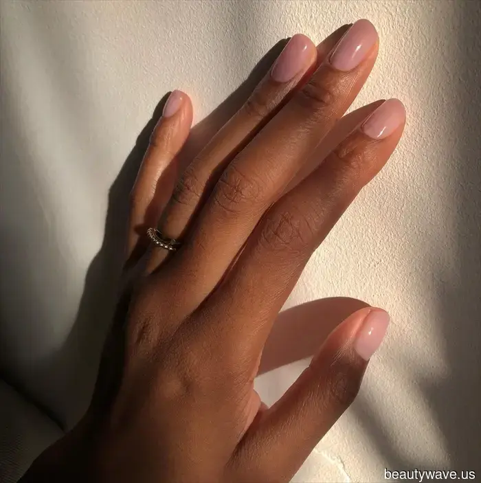 If you find it hard to make decisions at the salon, these 9 timeless nail colors will always appear chic.