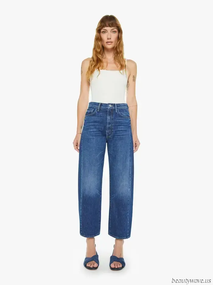 Individually, they may be simple, but when paired together, this combination of jeans and trainers embodies the essence of a fashionista.