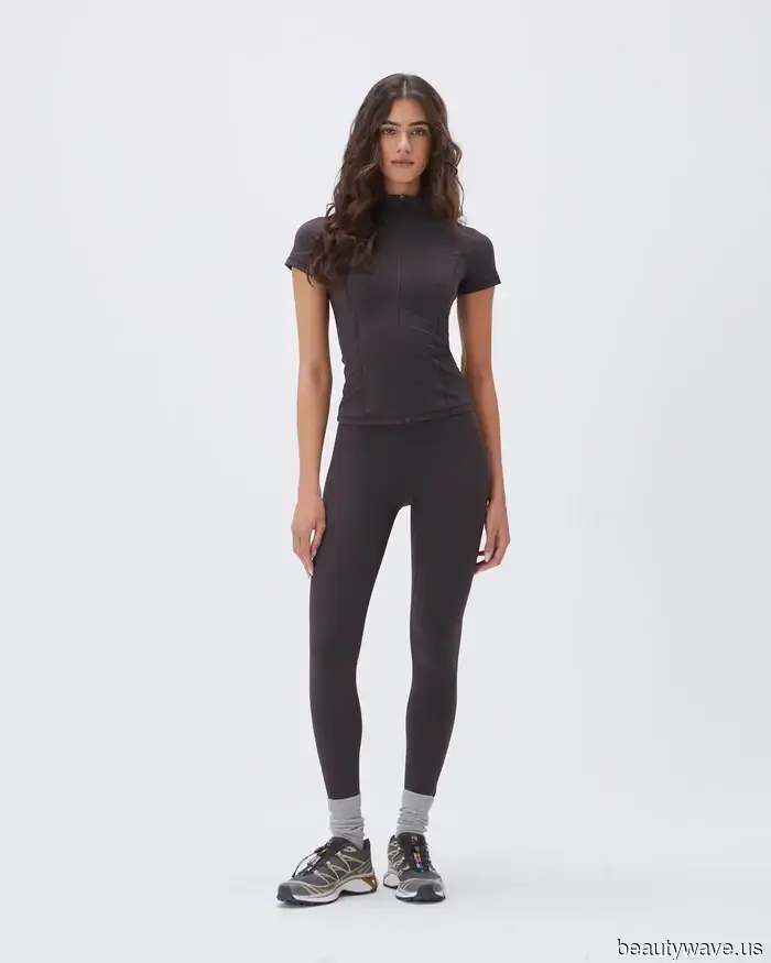 If you're planning to purchase leggings in 2025, fashion experts are unified in their preference for this specific brand and these particular colors.