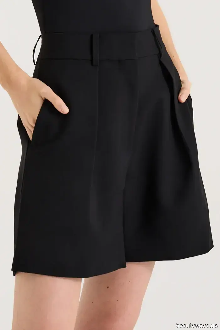 Every style icon over 50 has been consistently showcasing these 5 elegant autumn trends for 2025.