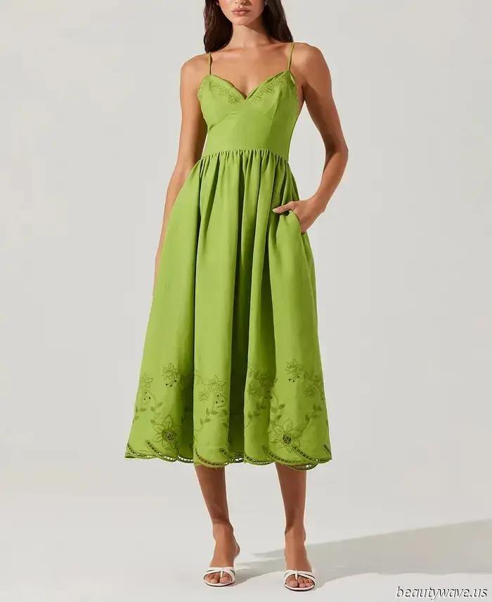 Caution: *This* Unique Dress Color Will Bring You Tons of Praise