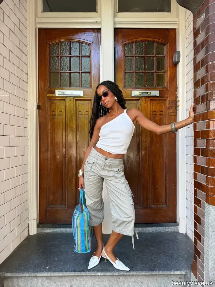 Capri Leggings Are the Most Disputed Fashion Trend—7 Outfits That Demonstrate Their Chicness