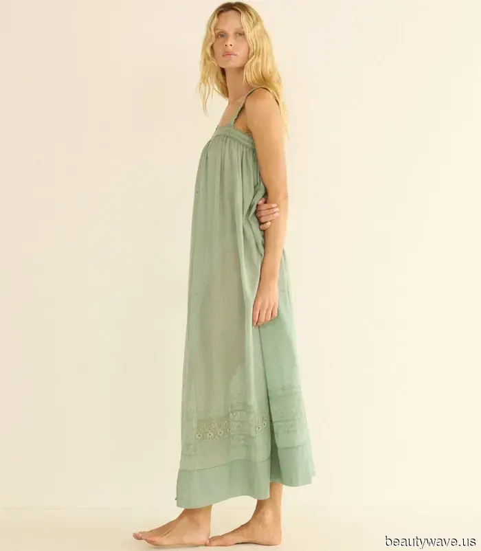 5 Stylish Yet Functional Essentials You Need for a Summer Staycation, According to an Expert