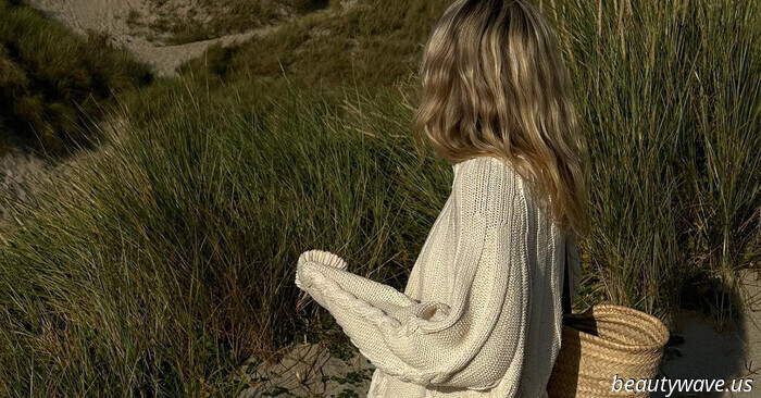 Chic women in Marseille and Cadaqués replace their cashmere sweaters with this lighter alternative every summer.