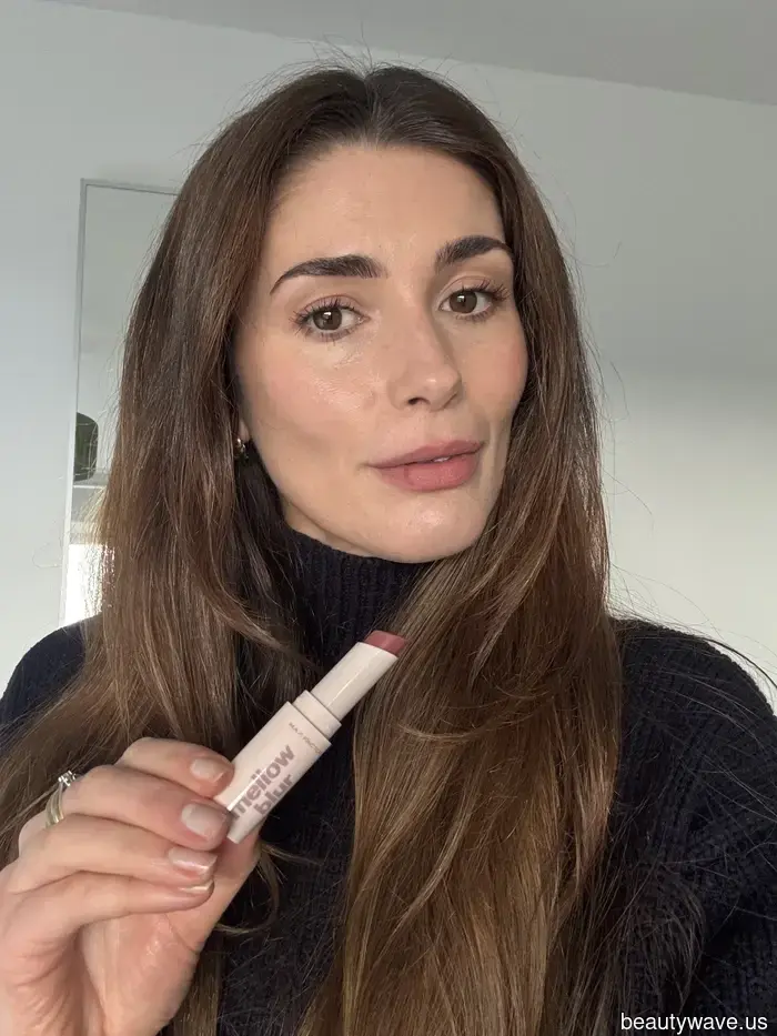 All I want to sport right now are blurred lips, and these 7 balms provide just that.