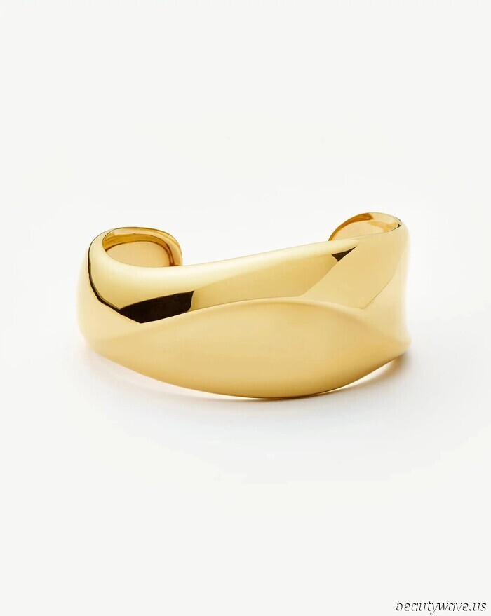 I'm searching for a simple method to enhance my wardrobe this summer—this unbelievably stylish jewelry trend is the answer.