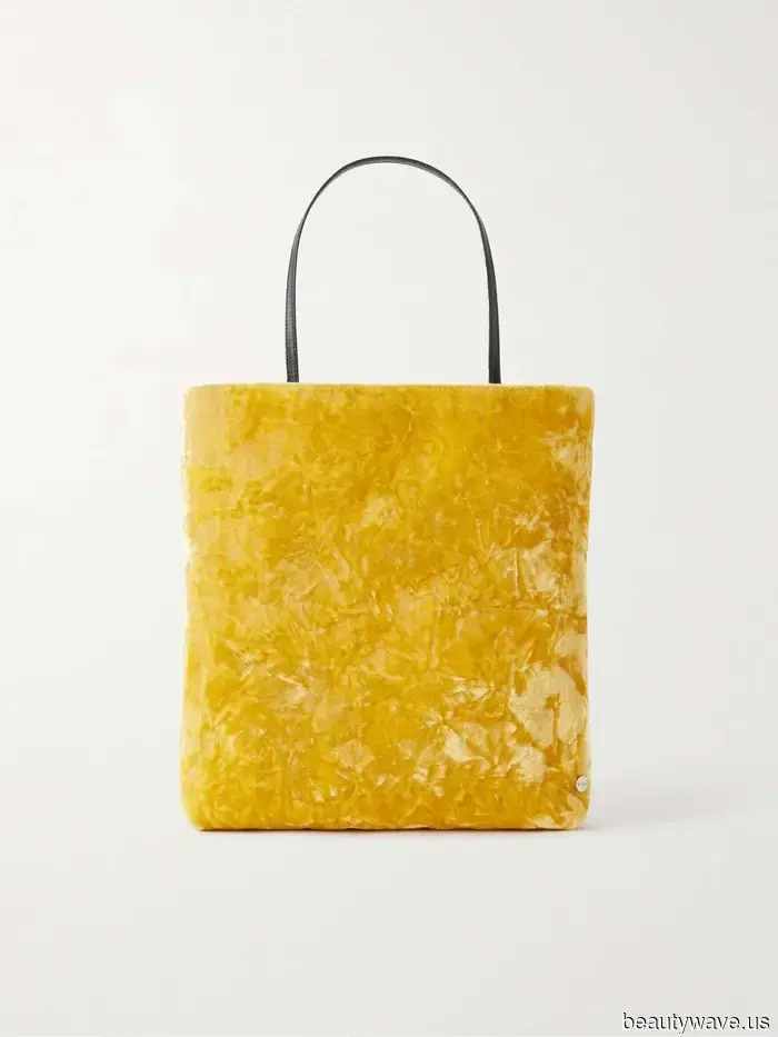 It’s Confirmed: This Is the Leading Bag Trend for 2026.