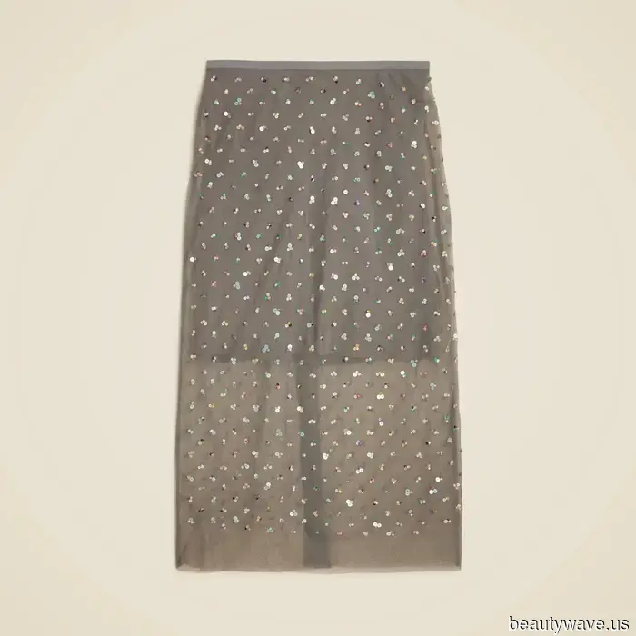 Faldas Desnudas y Bikinis de Cuerda&mdash;Las Celebridades Demuestran que Vestirse Desnudo Está Oficialmente de Vuelta en 2026