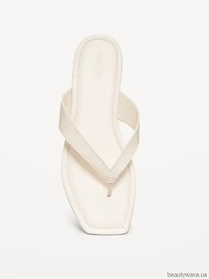 Warte&mdash;Old Navy ist *so* gut gerade: Diese 13 schicken Sale-Auswahlen geben NYC Cool Girl.