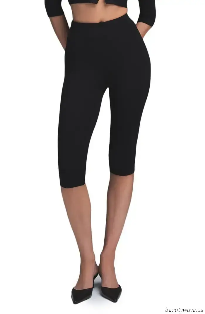Para que quede claro, *estos* son los pantalones que la gente de moda en Los Ángeles usa en lugar de jeans básicos.