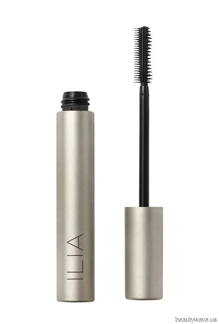 Laufey ist unser ultimativer Coquette-Beauty-Ikone&mdash;7 "Vintage Romance"-Looks, die es wert sind, nachgemacht zu werden