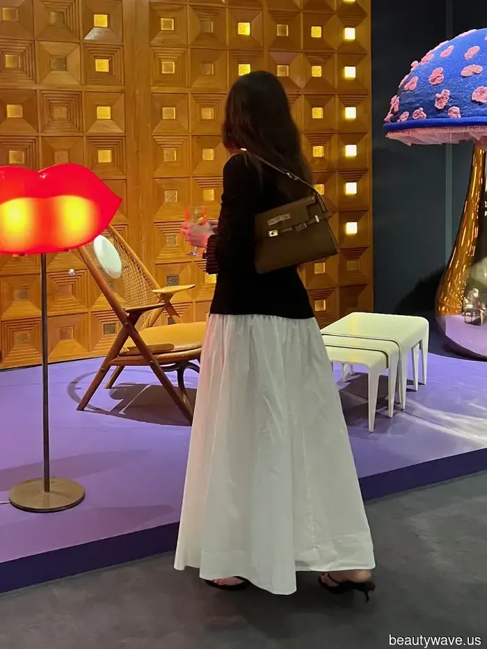 I'm a Stylist—Here Are the Only Bags You Require for a Flawless Capsule Collection.