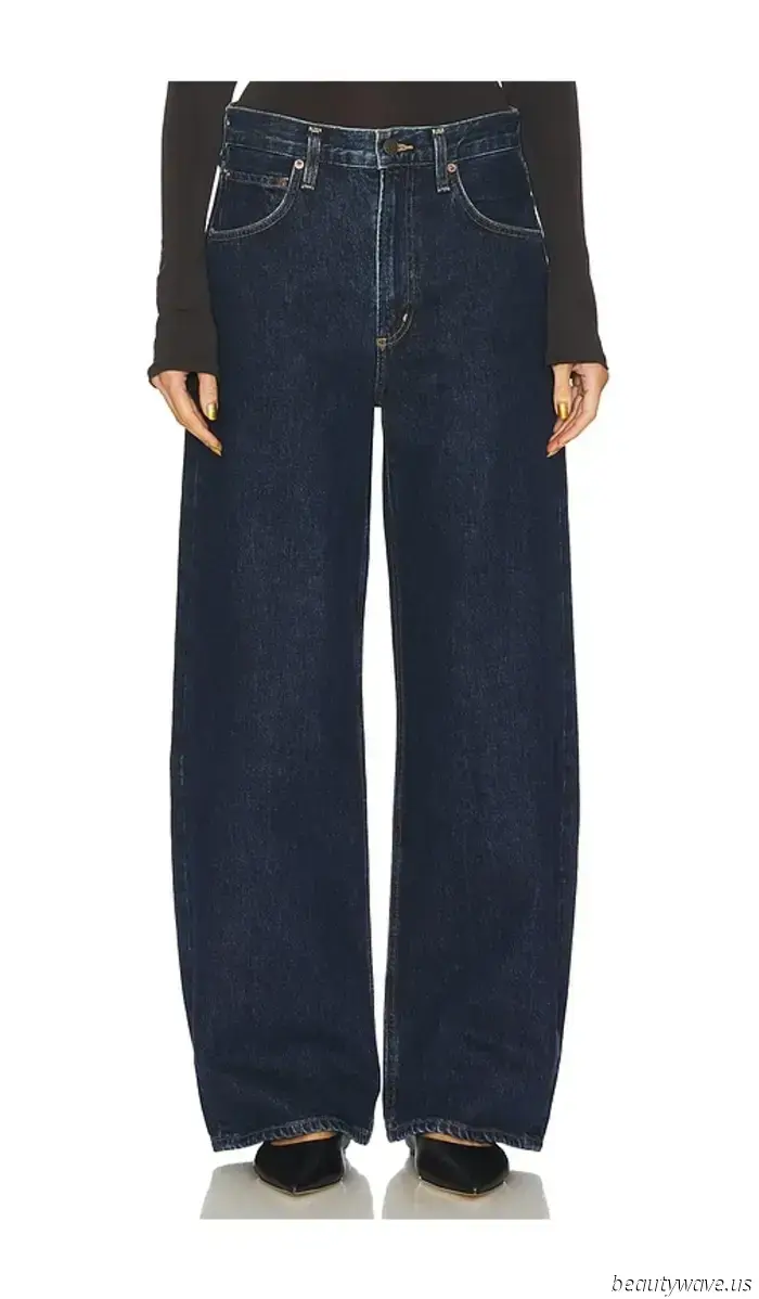 Bis zum nächsten Sommer, hell gewaschene Jeans — für den Herbst ist das der einzige Denim-Trend, der zählt.