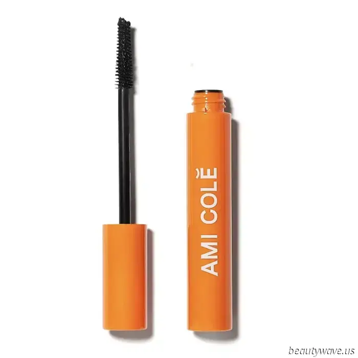 Sono un editor di bellezza, e penso che il mascara Go-To di Hailey Bieber sia ampiamente sottovalutato