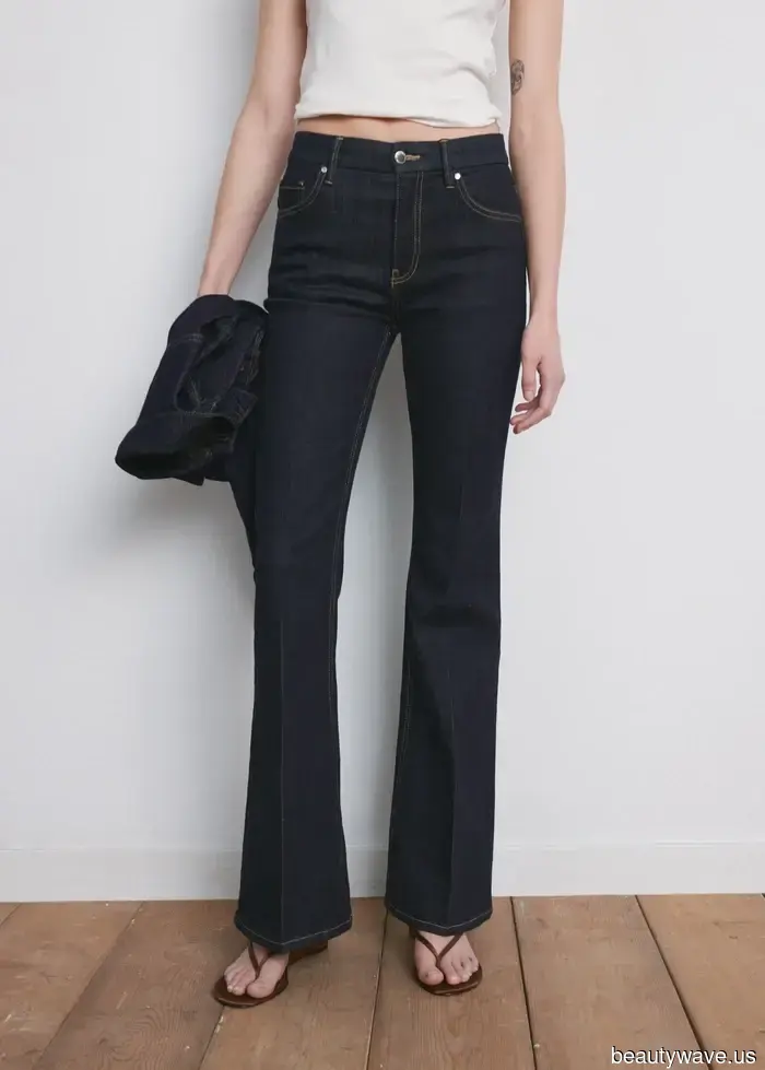 If You're Shorter than 5'4", Here Are 3 Jeans Trends to Experiment with This Spring