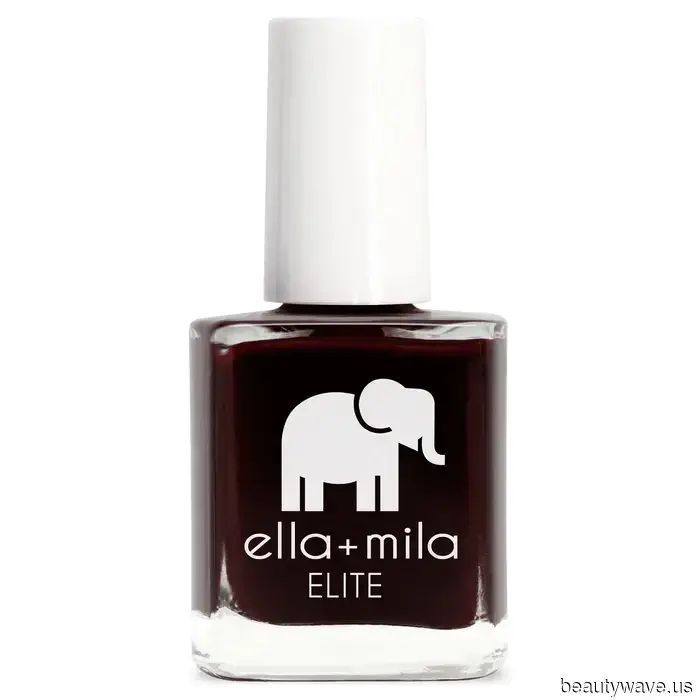 15 Dark Academia-Inspired Nail Designs That Bring to Mind Dusty Leather Volumes, Hidden Societies, and Multiple Plaid Patterns