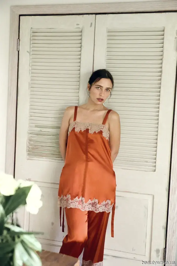 5 Stylish Summer Trousers That Trendy Dressers Are Pairing With Sandals