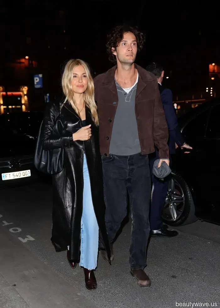 Here are 10 iconic celebrity jeans ensembles that will always be featured on my mood board.