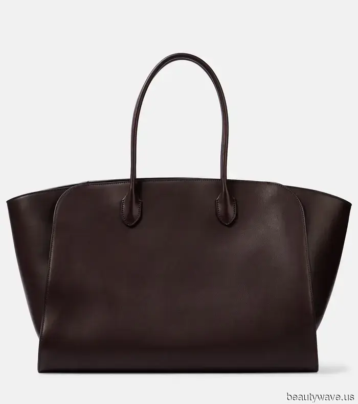 La borsa Margaux è stata dismessa, ma The Row ha svelato il suo successore, e potrebbe essere ancora più chic.