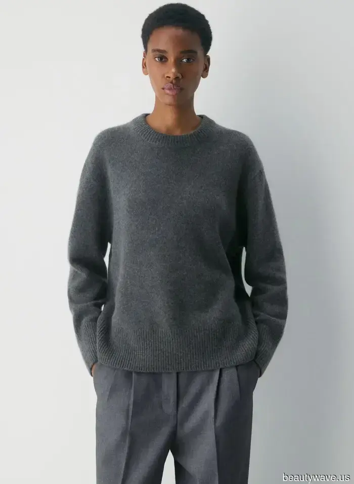 "Странный", но прогрессивный способ, которым модные люди стилизуют свои свитеры на осень 2025 года