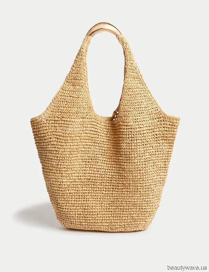 Very Intriguing: Sienna Miller's Most Stylish Summer Ensembles Include Only 6 Anti-Trend Items