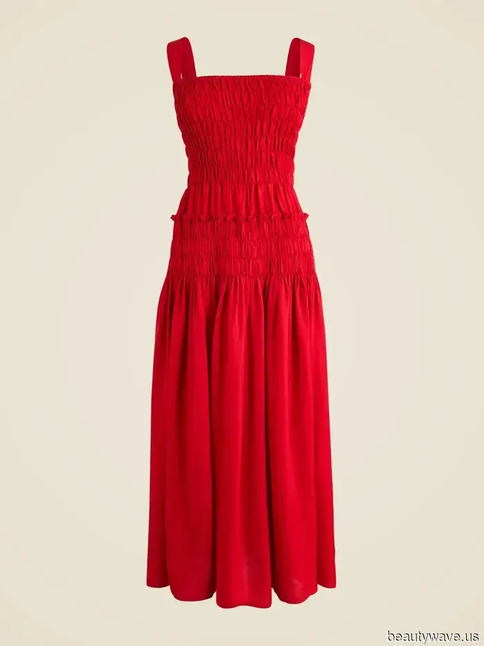 No Need for Color Coordination—This Summer Outfit Trend Is All About Fashion Happiness