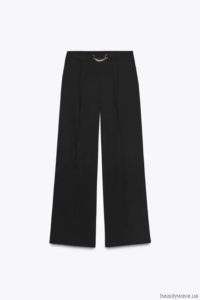 Donning this Winter 2025 shoe trend with a completely black outfit is the simplest way to appear stylish rather than dull.