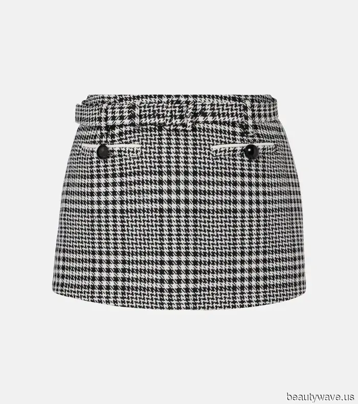 I Shared My Closet with a Therapist—Spoiler Alert: She Was Interested in the Leopard-Print Coat.