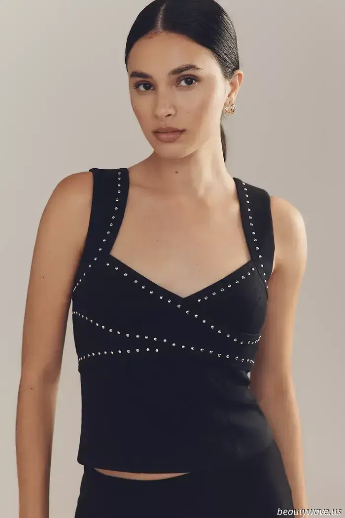In Spagna, ogni donna alla moda possiede questa maglietta in più di un pezzo