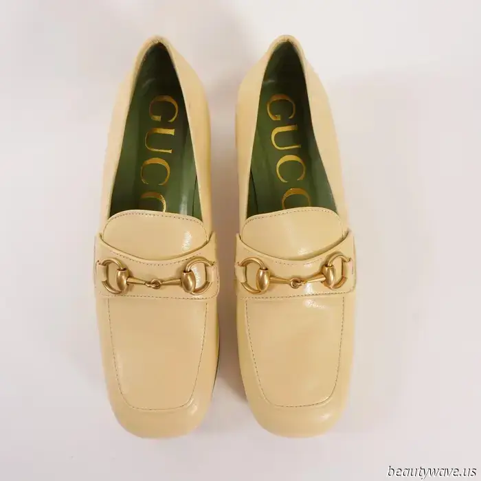 Эмма Чемберлен говорит, что широкие брюки вышли из моды, а в моде — узкие, хорошо скроенные брюки — посмотрите, от чего ещё она расстаётся…