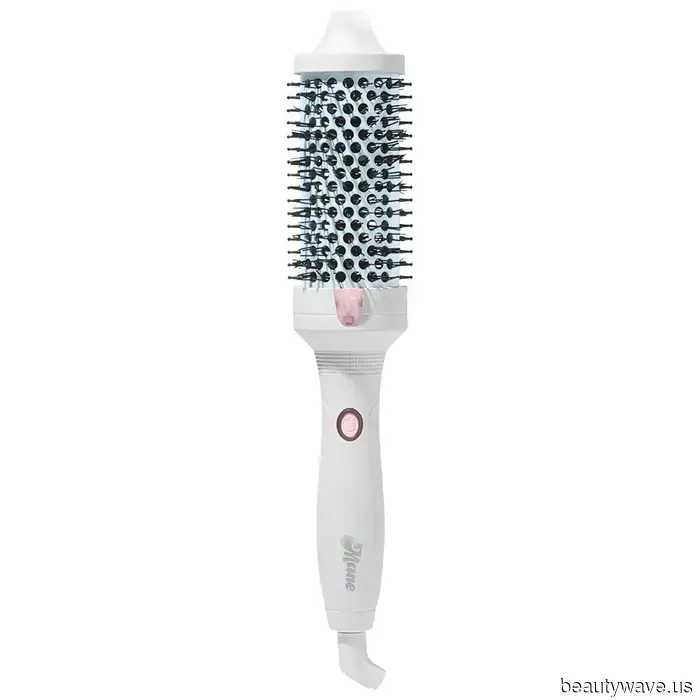 Я сравнила праздничные списки желаемого с моими стильными друзьями&mdash;эти 30 подарков вошли в каждый из них.