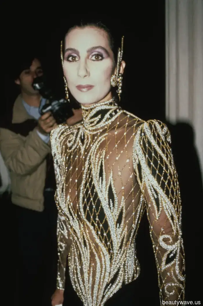 Dal 1981 al 2025, questi look di bellezza del Met Gala sono i migliori di sempre.