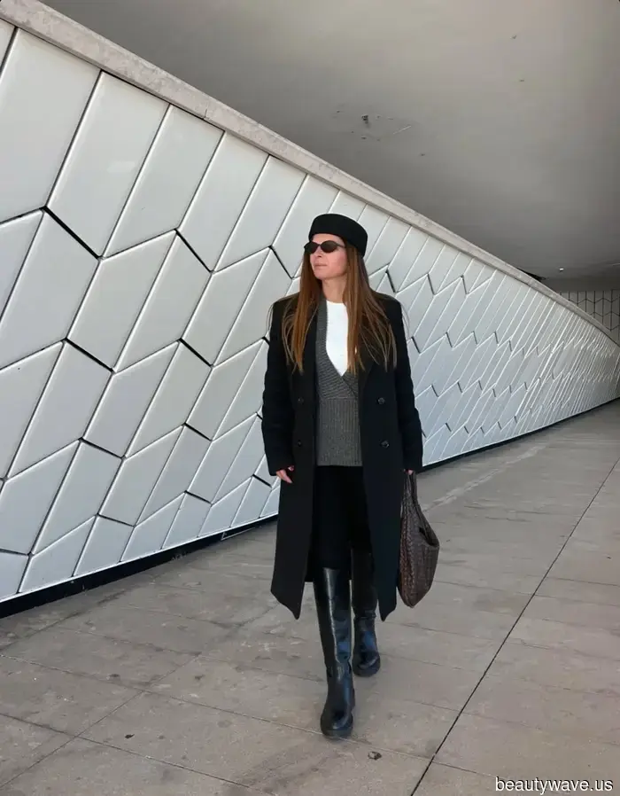 If you aim to look wealthy and stylish in leggings next year, wear them in this specific way.