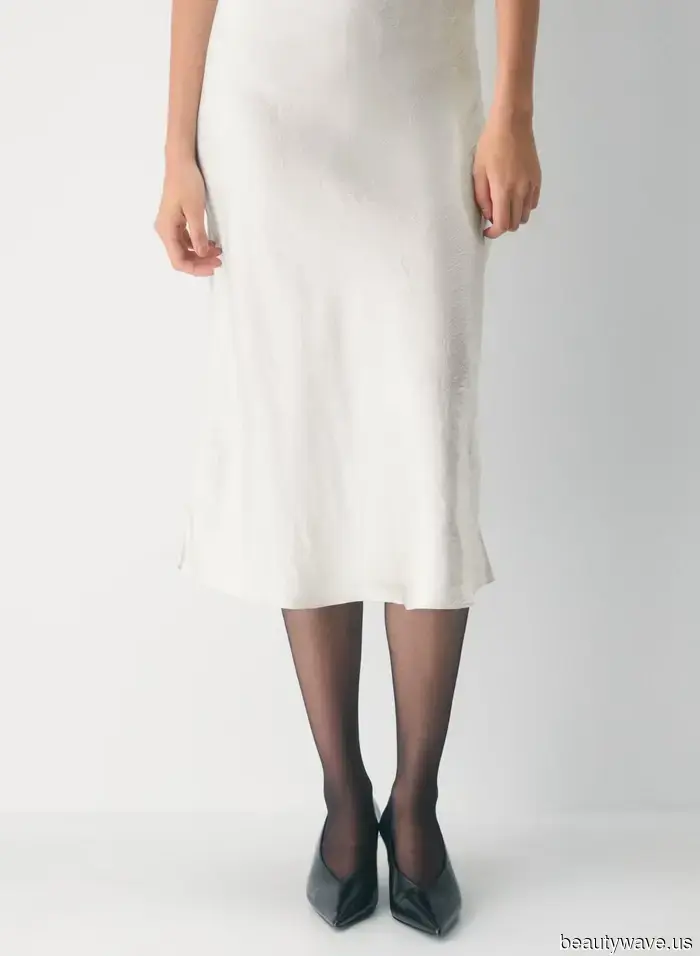 Every stylish woman is donning this "plain" yet sophisticated skirt—apologies to minis and maxis!