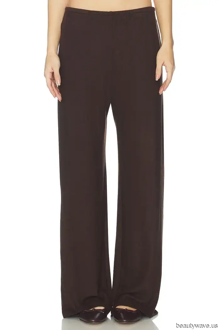 Nicht Leggings, nicht Sweatpants: Diese Reisepants beweisen, dass man auch in 30.000 Fuß bequem und gut angezogen sein kann.