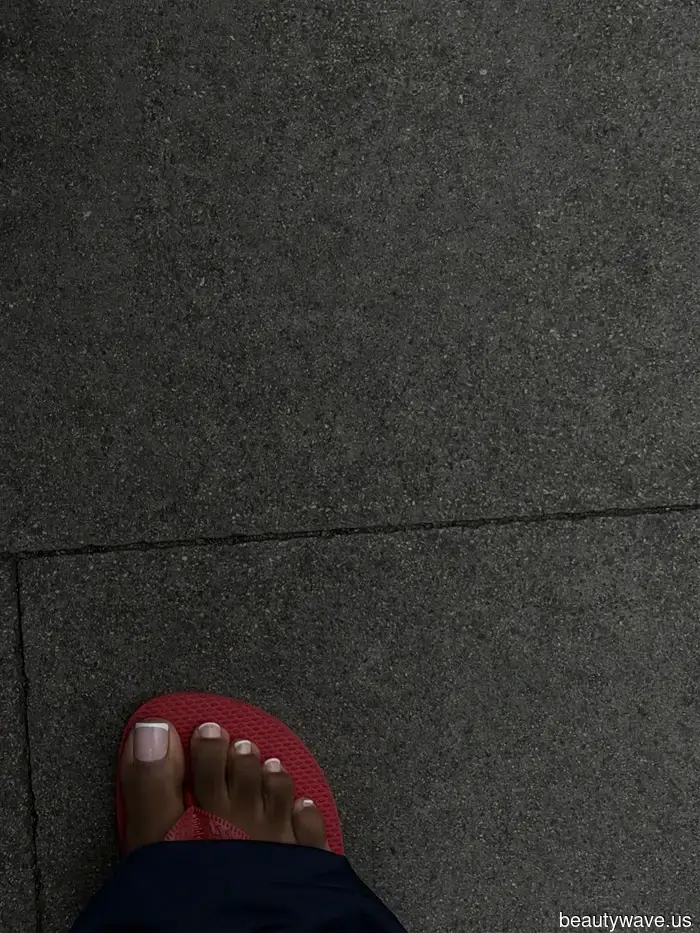 Here are the six pedicure colors that I can't get out of my mind for September.