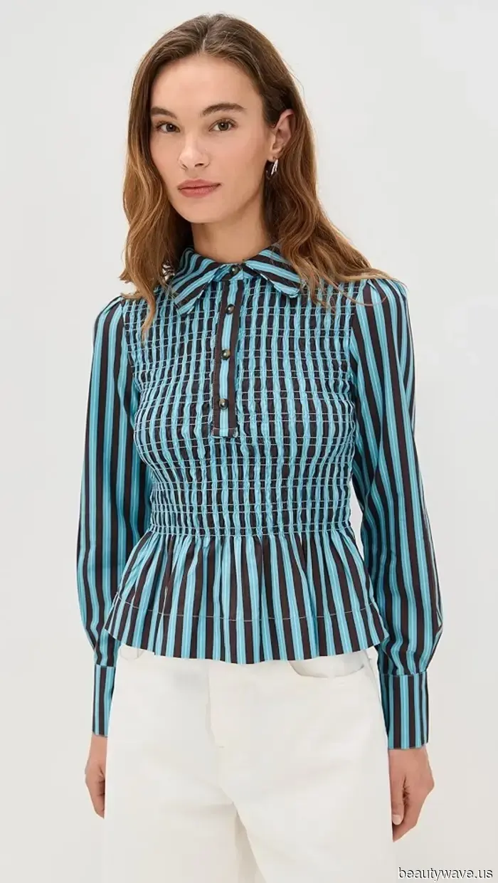 People are avoiding basic white tank tops in favor of a trend that enhances outfits significantly.