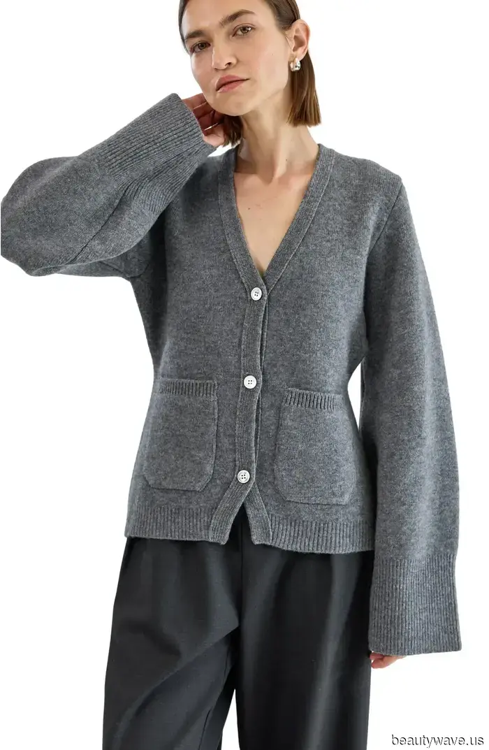 8 Luxurious-Looking Pieces I'm Noticing on the Most Stylish French Women This Winter