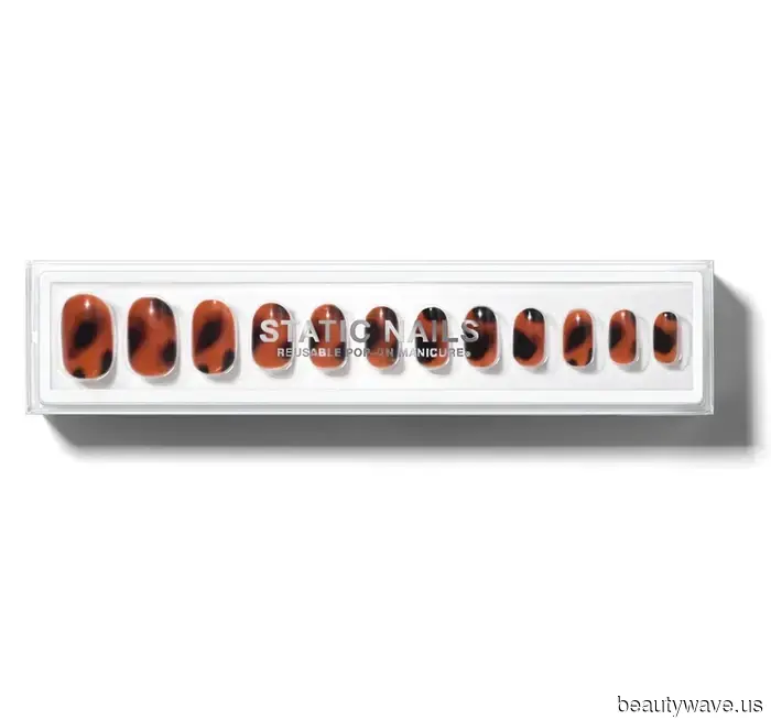 It's Official: The Most Fashionable Manicures of This Season Are Putting an End to These 6 Nail Designs.