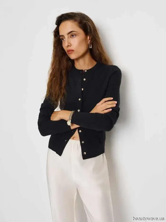 The Stylish 2-Piece Ensemble That Fashion-Forward Individuals Frequently Don in September