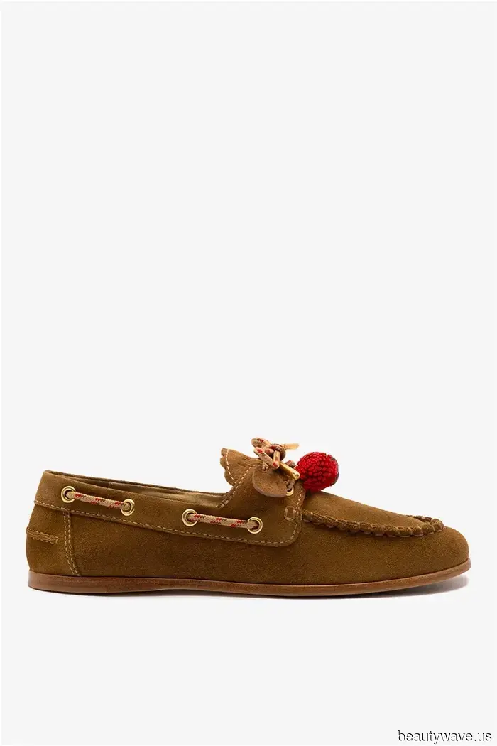 Not Sneakers, Not Ballet Flats—These Are the Flat Shoes Dominating Summer 2026