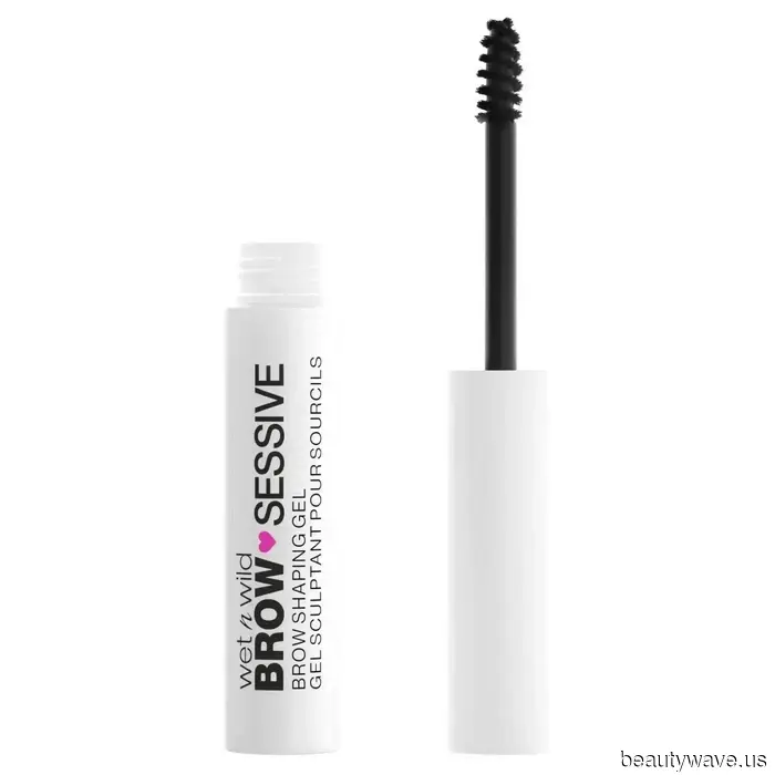 "Devon Aoki Makeup" is ideal for round faces like mine, so I consulted an expert on how to achieve the look.