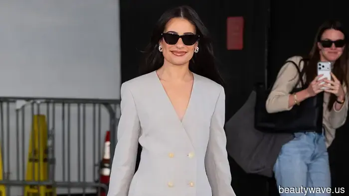 Neither Trousers nor Jeans: This Is the Stylish Way to Wear a Blazer in Spring 2026