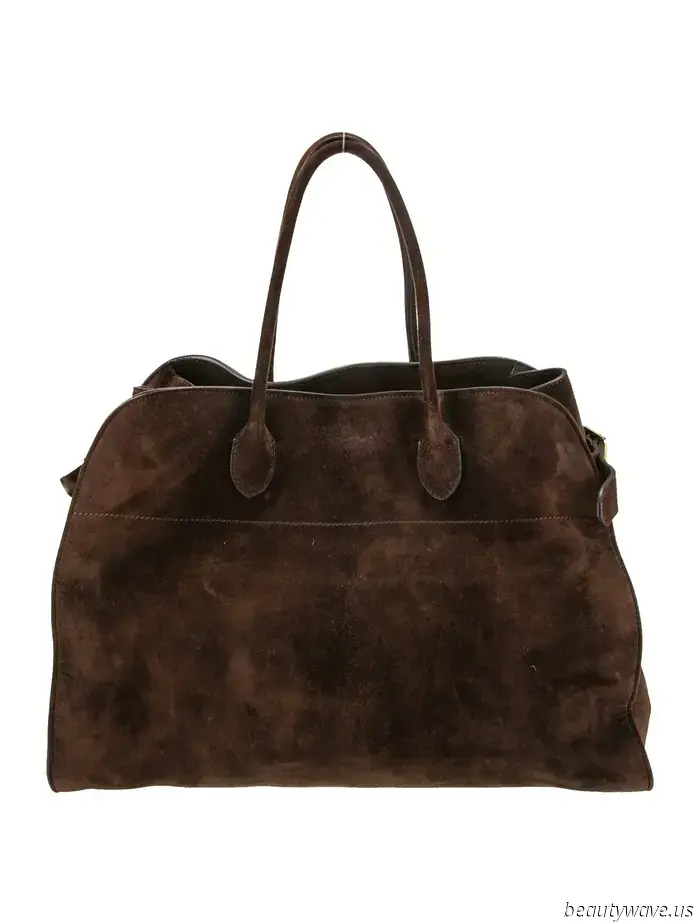 Since the Margaux is currently unavailable, this is the Row bag we're opting for instead.